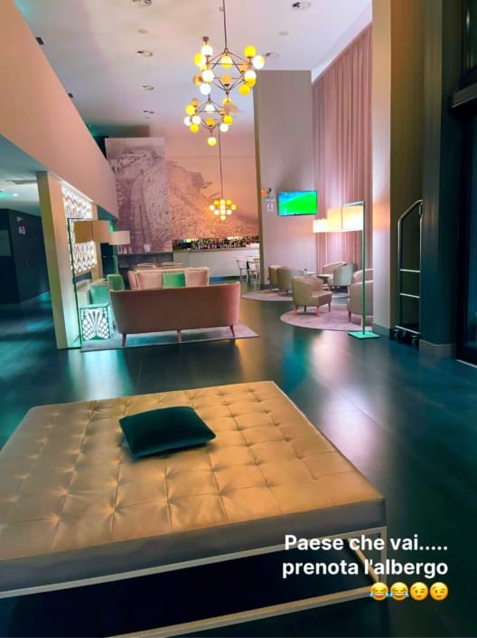 Ogni albergo è paese ??❣ ®( Stefano Sartoris )