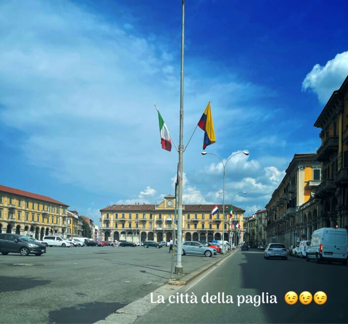 Un eterno fuoco di paglia…niente di più 🤣🤣😜😜 ®( Stefano Sartoris )