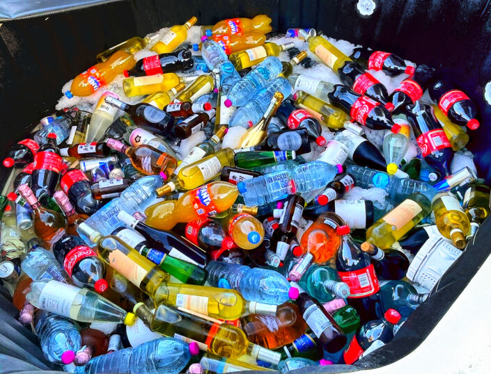 Frequenta solo persone per bere! 😂😂🥂🍾🥤 ®( Stefano Sartoris )